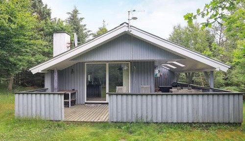 Two-Bedroom Holiday Home