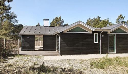 Four-Bedroom Holiday Home