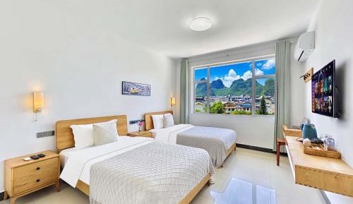 Twin Room with Mountain View