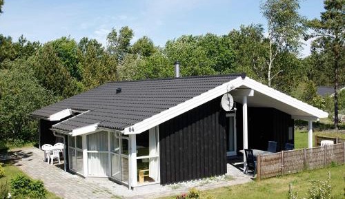 Four-Bedroom Holiday Home