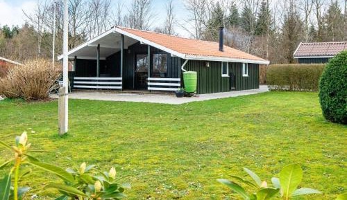 Three-Bedroom Vacation Home 