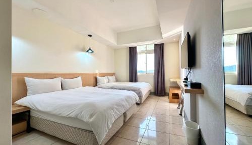 Quadruple Room with Lake View