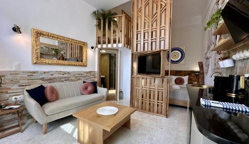 Deluxe Family Suite