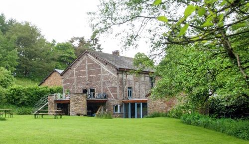 Seven-Bedroom Holiday Home