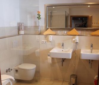 Family Quadruple Room with views in the Green