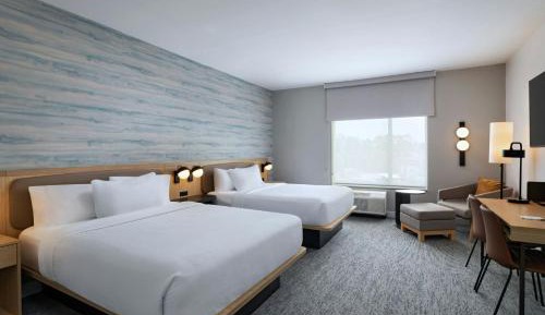 Standard Queen Room - Mobility Accessible with Roll-In Shower
