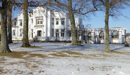 Villa with Sea View
