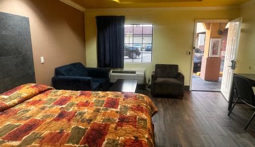 Large Single Room
