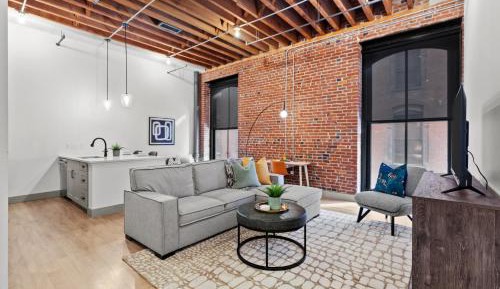 One-Bedroom Standard Apartment