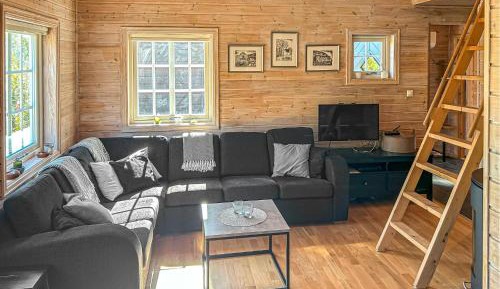 Three-Bedroom Holiday Home 