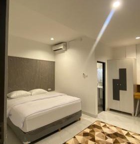 Suite with City View