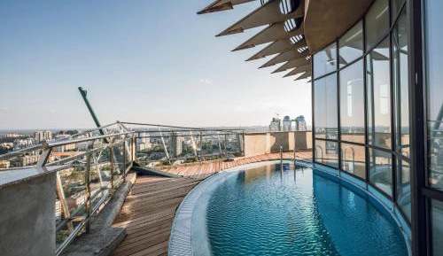 Five-Bedroom Apartment