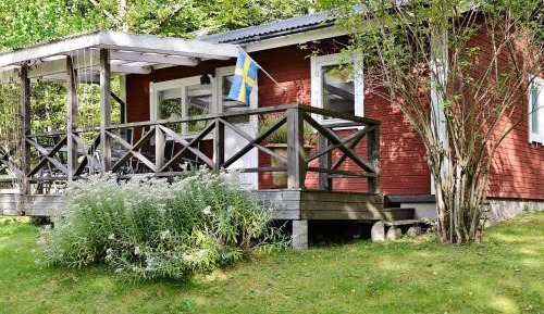 One-Bedroom Holiday Home