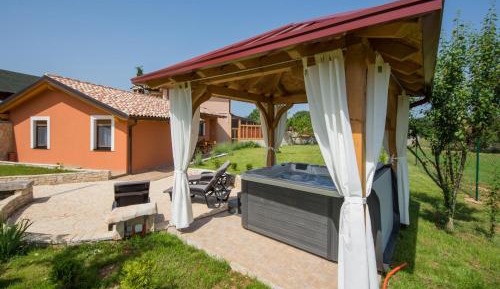Two-Bedroom Holiday Home