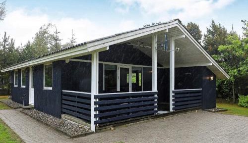 Two-Bedroom Holiday Home