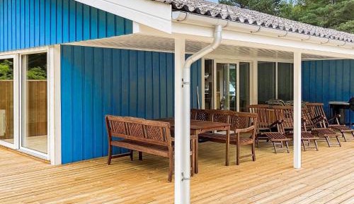 Four-Bedroom Holiday Home