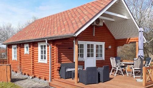 Two-Bedroom Holiday Home