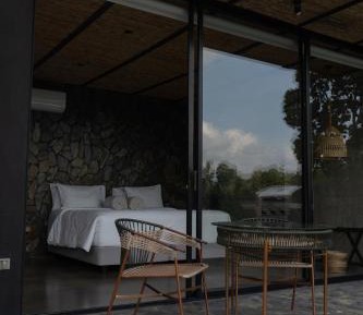 Deluxe Double or Twin Room with Mountain View