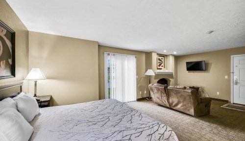 King Suite with Spa Bath