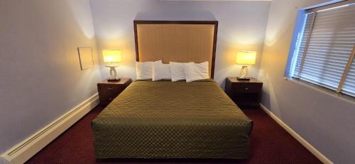 King Bed Non-Smoking
