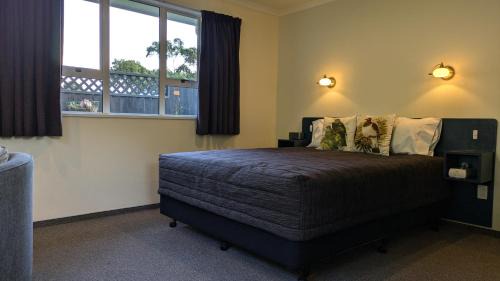 Queen Room (No Kitchen facility)