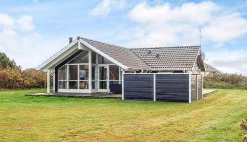 Three-Bedroom Holiday Home 
