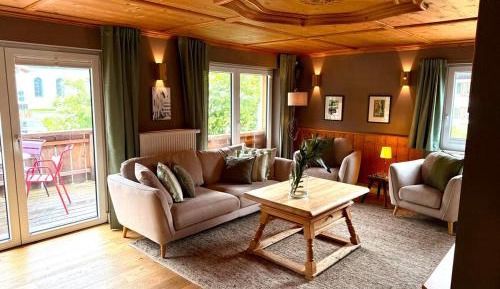 Two-Bedroom Apartment with Mountain View