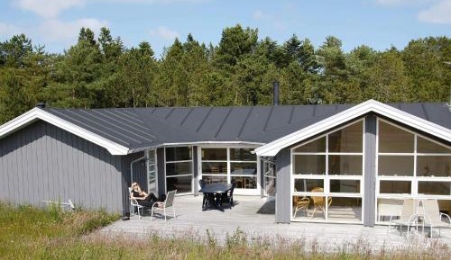 Four-Bedroom Holiday Home
