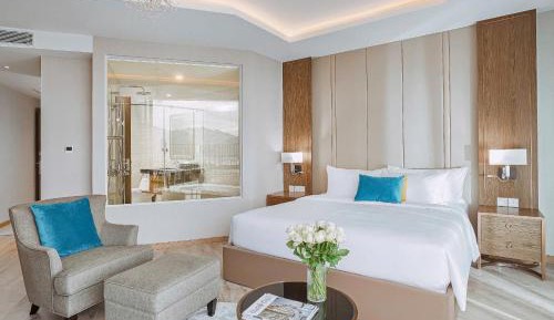 King Suite with Sea View
