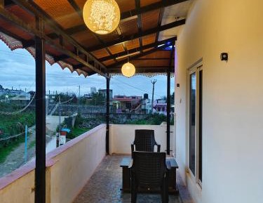 King Room with Balcony