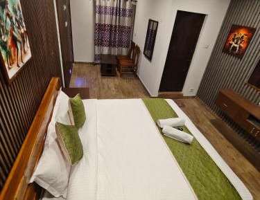 Double Room with Mountain View