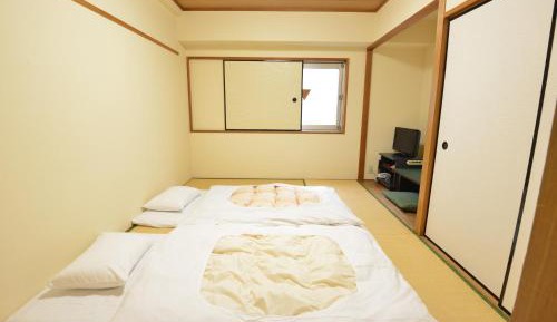 Japanese-Style Room