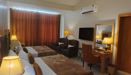Deluxe Triple Room