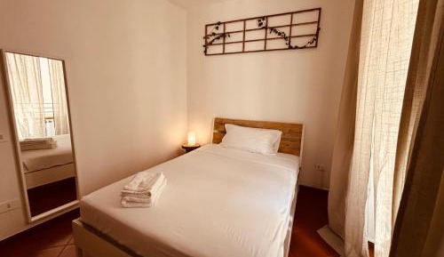 Standard Double Room with Shared Bathroom