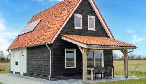 Four-Bedroom Holiday Home