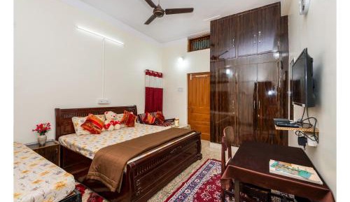 Three-Bedroom Holiday Home 