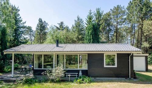 Two-Bedroom Holiday Home
