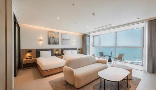 Standard Twin Room with Half-ocean View with Breakfast for 2