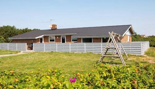 Four-Bedroom Holiday Home