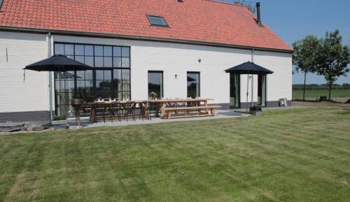 Ten-Bedroom Holiday Home