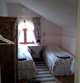 Twin Room with Shared Bathroom