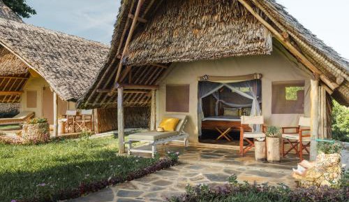 Bungalow with Patio