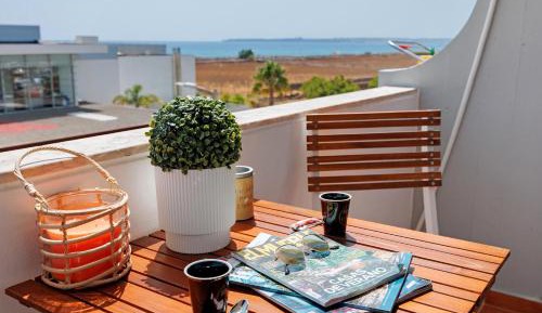 Superior One-Bedroom Apartment