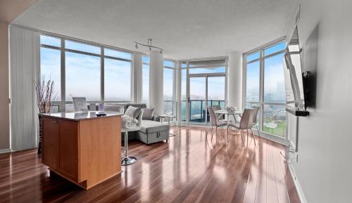 One-Bedroom Apartment with Balcony and City View