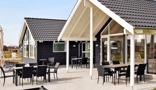 Six-Bedroom Holiday Home