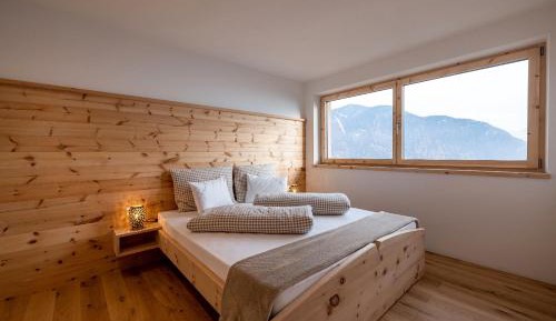 Superior One-Bedroom Apartment with Balcony