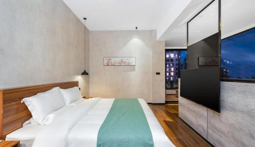 Superior King Room