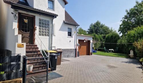 Three-Bedroom Holiday Home 