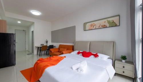 Majestic @ KLCC Cityview 2BR Unit（Living Room/Kitchen/ Refrigerator/Washer-Dryer/Parking Space/Rooftop Infinity Public Pool）