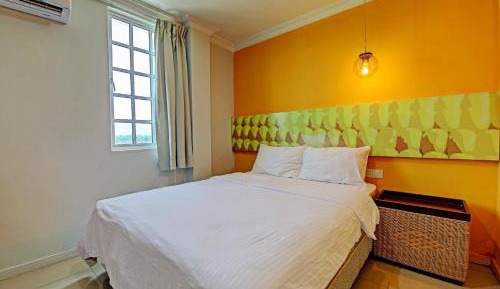 Standard Queen Room